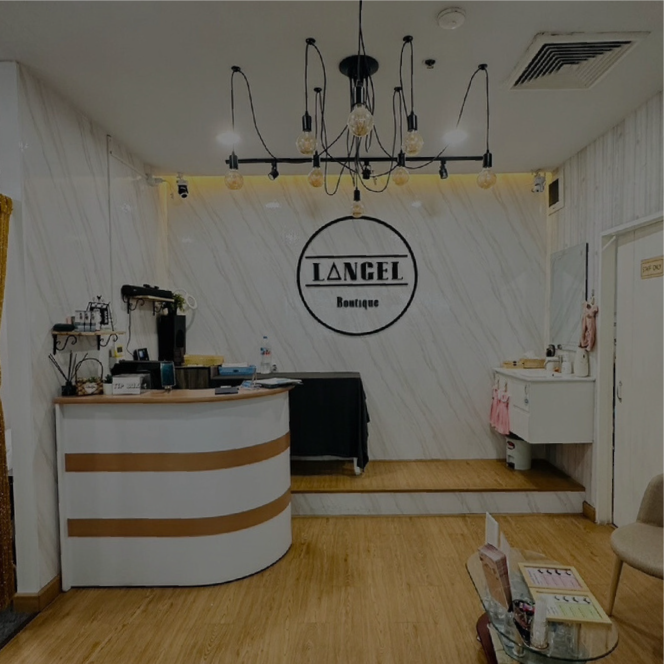 สาขา พญาไท Langel Boutique